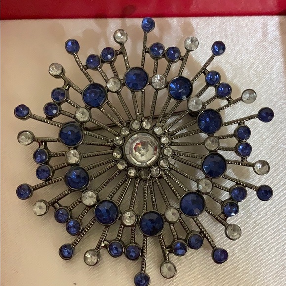 #519 Nine West Brooch